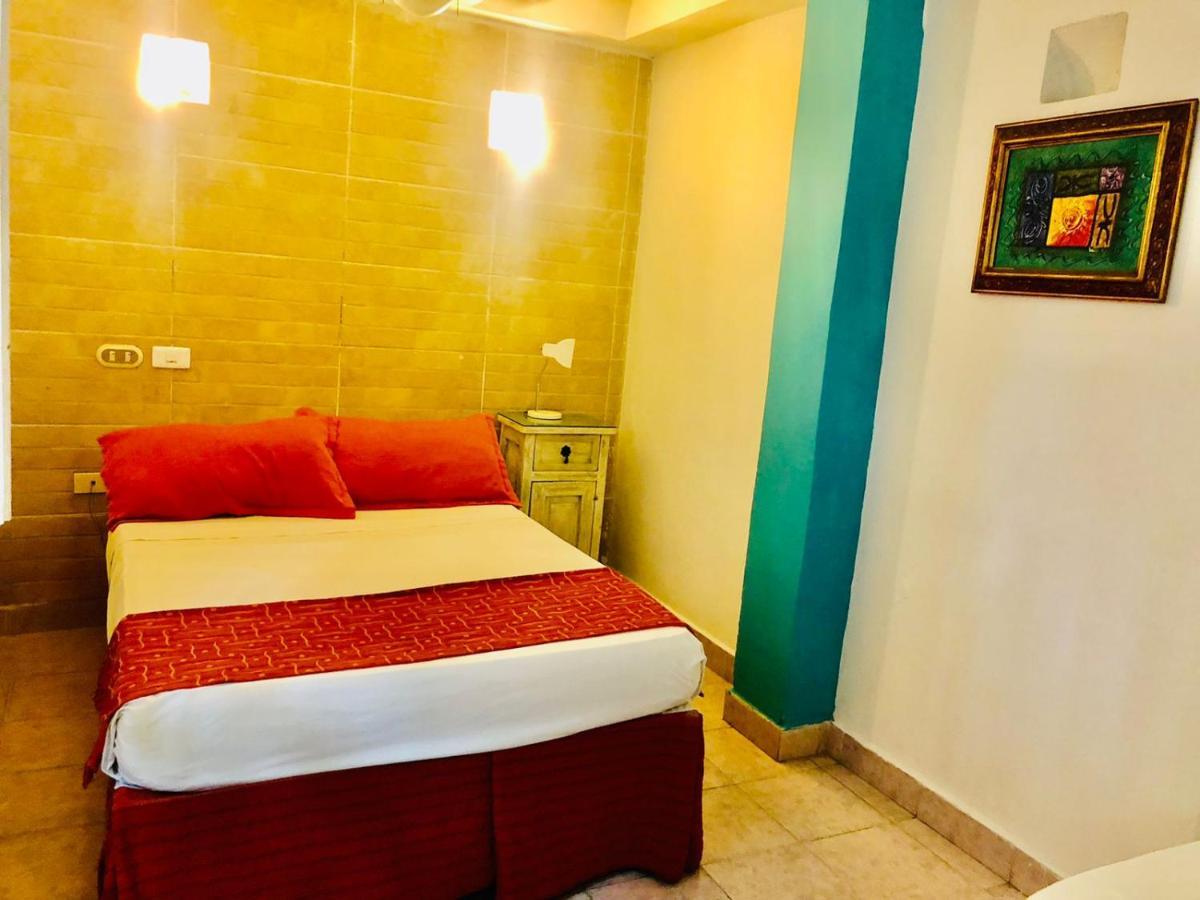 Antigua Calle Almudena Hotel Cartagena Luaran gambar